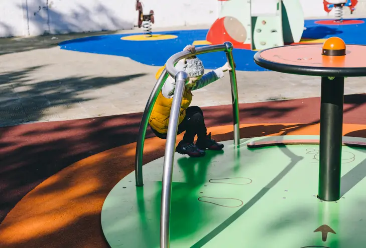 A DS79 Consultoria e Engenharia realiza inspeção técnica de brinquedos e estruturas recreativas instaladas em buffets infantis, playgrounds e áreas de lazer.